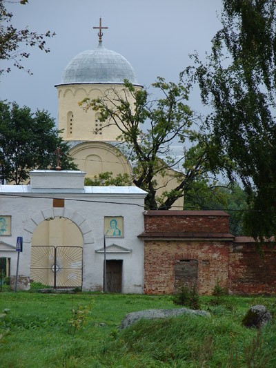 Староладожский Успенский девичий монастырь, Старая Ладога (Волховский район, Ленинградская область). фасады
