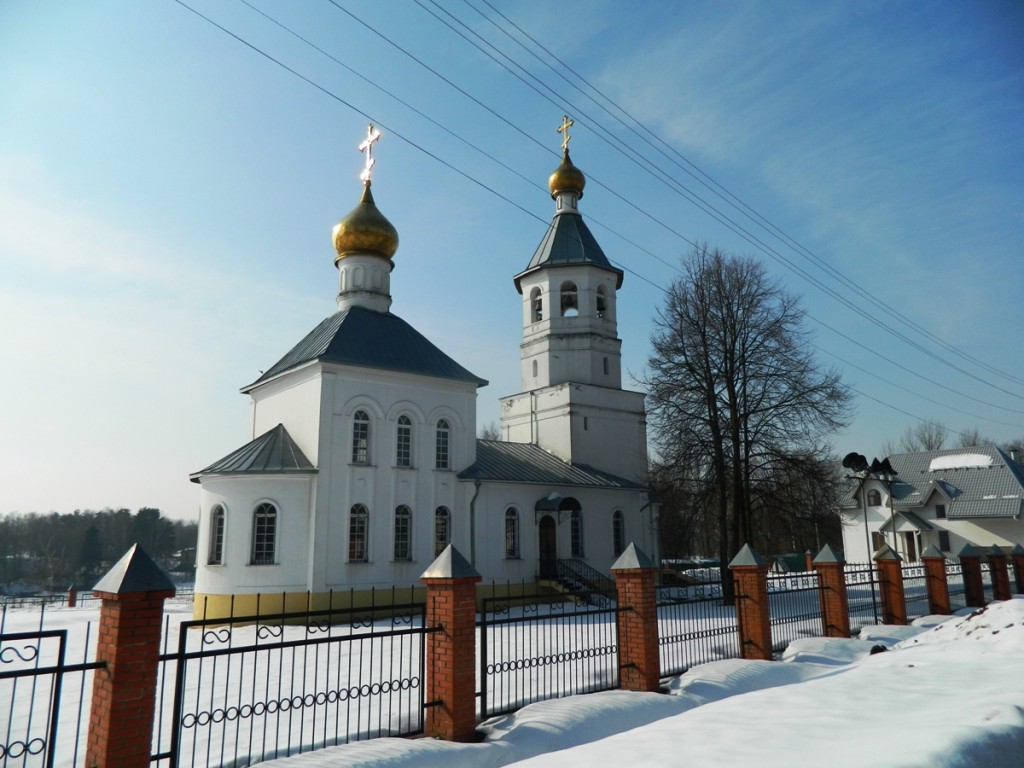 Церковь Николая Чудотворца, Тишково (Пушкинский район и гг. Ивантеевка, Королёв, Московская область). фасады