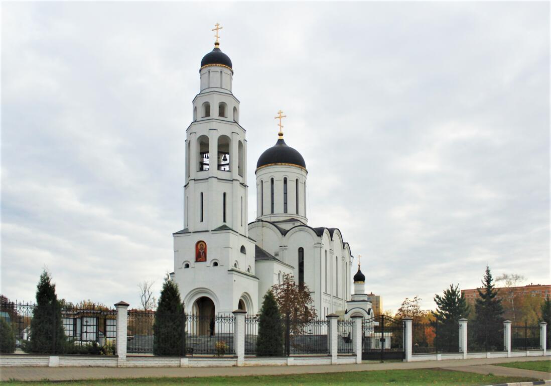 Церковь Илии Пророка, Апрелевка (Наро-Фоминский городской округ, Московская область). фасады, Вид с юго-запада