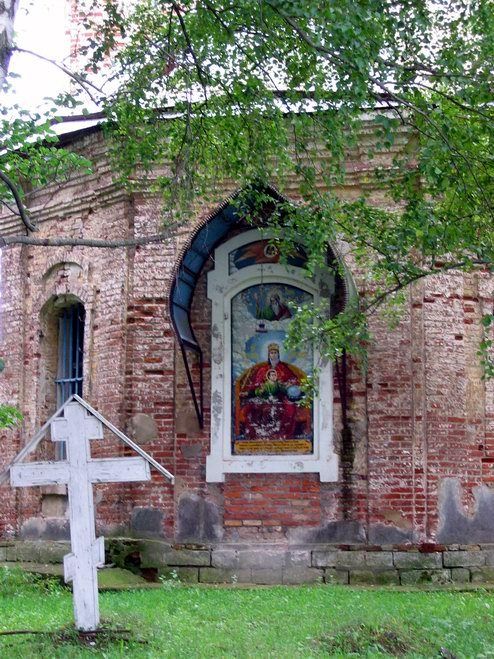 Церковь Покрова Пресвятой Богородицы, Никоновское (Раменский район и гг. Бронницы, Жуковский, Московская область). архитектурные детали, Фрагмент храма