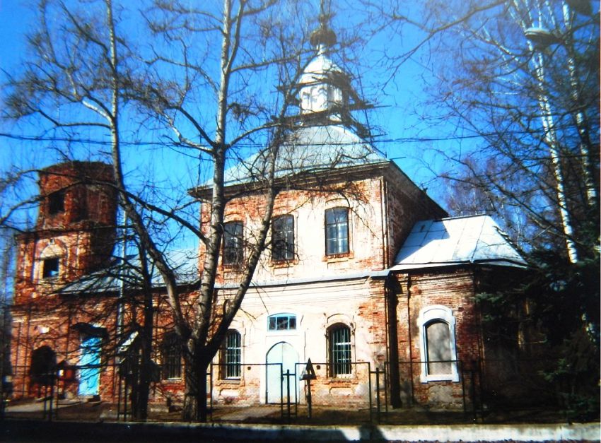 Церковь Покрова Пресвятой Богородицы, Никоновское (Раменский район и гг. Бронницы, Жуковский, Московская область). фасады