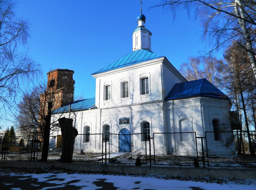 Церковь Покрова Пресвятой Богородицы, Никоновское (Раменский район и гг. Бронницы, Жуковский, Московская область). фасады