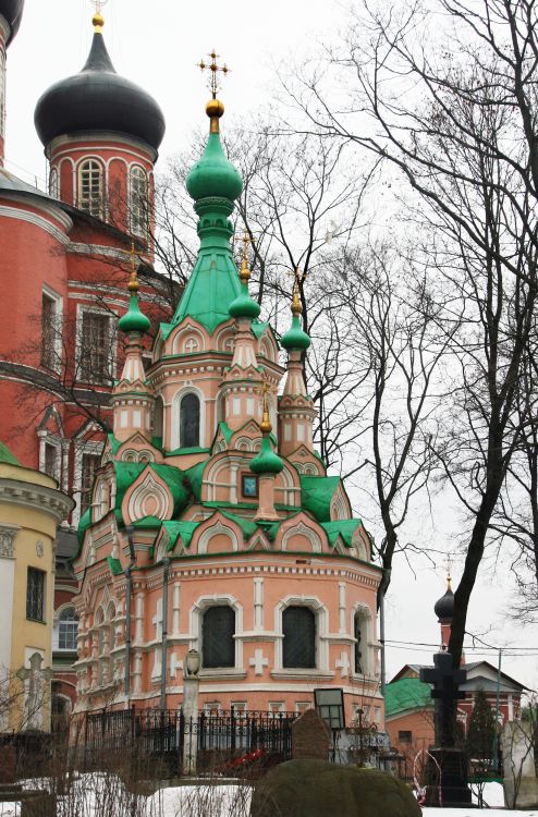 Донской. Донской монастырь. Церковь Иоанна Лествичника. фасады