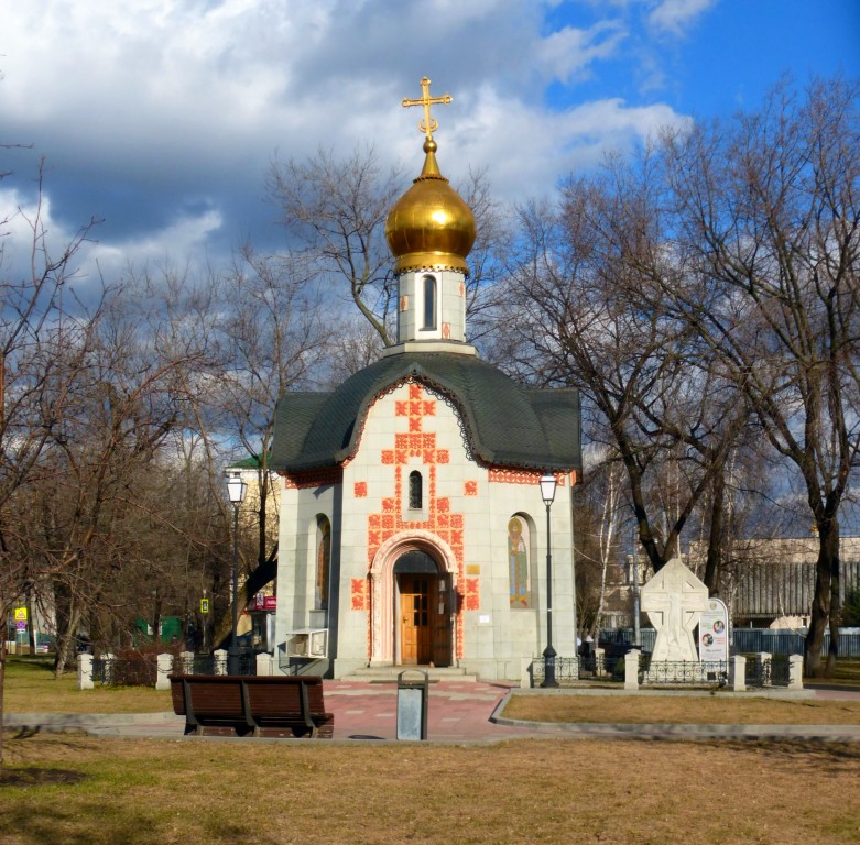 Часовня Даниила Московского на площади Серпуховской заставы, Даниловский (Южный административный округ (ЮАО), г. Москва). фасады