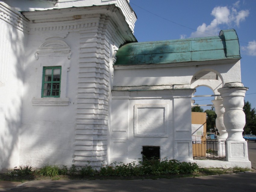 Церковь Покрова Пресвятой Богородицы на Торгу, Вологда (Вологда, город, Вологодская область). фасады, Фрагмент северного фасада