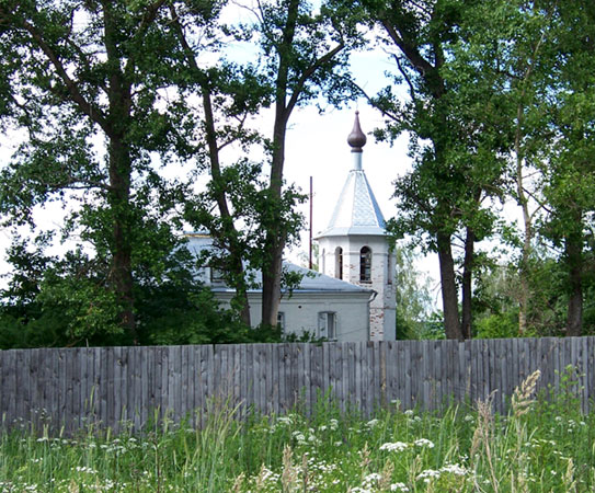 Скорбященский женский монастырь, Хмелёво (Киржачский район, Владимирская область). общий вид в ландшафте, Домовая церковь св. Екатерины. Вид с юга, с дороги		      