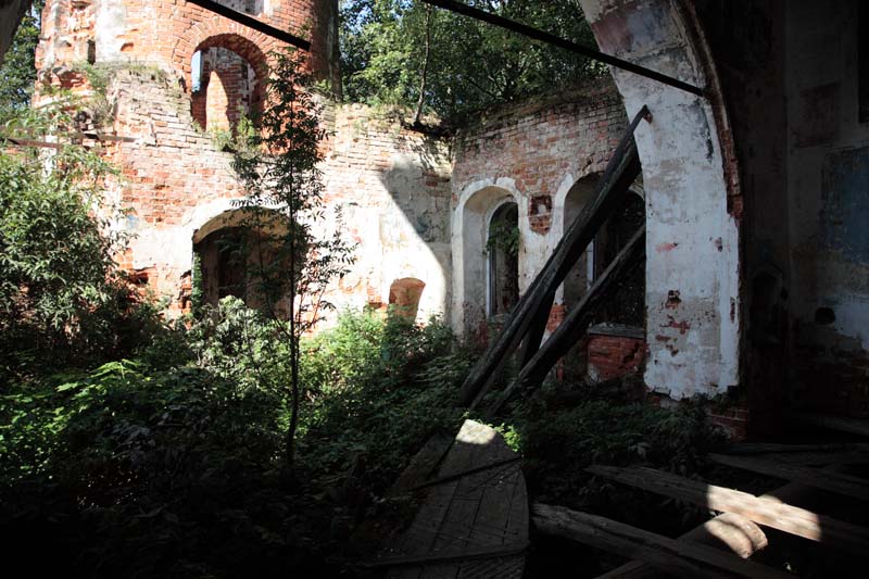 Церковь Игнатия Богоносца, Боровицы (Ростовский район, Ярославская область). интерьер и убранство