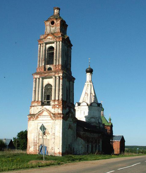 Елизарово. Храмовый комплекс. Церкви Никиты мученика и Троицы Живоначальной. фасады