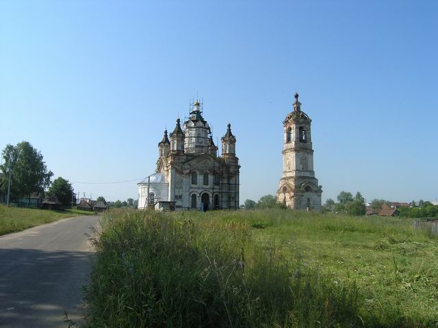 Церковь Сергия Радонежского, Волчиха (Арзамасский район и г. Арзамас, Нижегородская область). общий вид в ландшафте