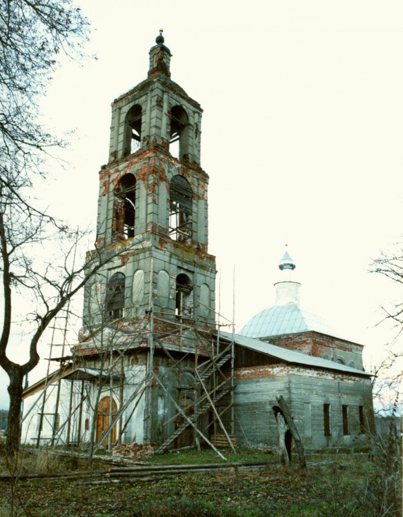 Церковь Воскресения Христова, Зиновьево (Кольчугинский район, Владимирская область). фасады, северо-западный фасад