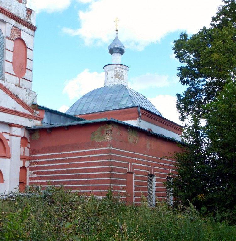 Церковь Воскресения Христова, Зиновьево (Кольчугинский район, Владимирская область). архитектурные детали