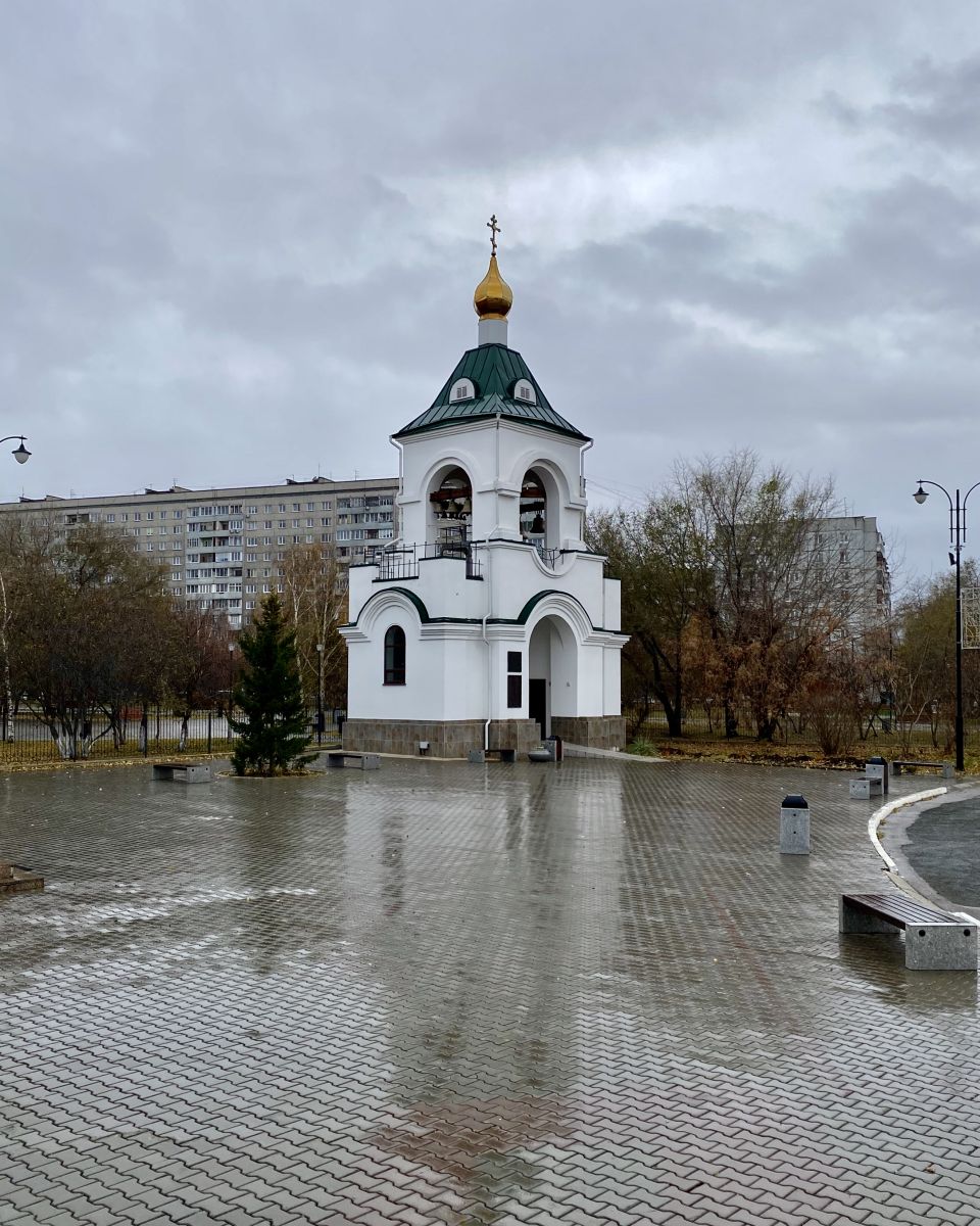Церковь-памятник Николая Чудотворца, Красноярск (Красноярск, город, Красноярский край). дополнительная информация, Надвратная колокольня комплекса