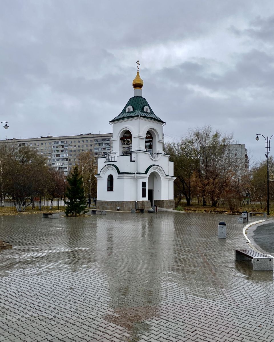 Красноярск. Церковь Николая Чудотворца. дополнительная информация, Надвратная колокольня комплекса