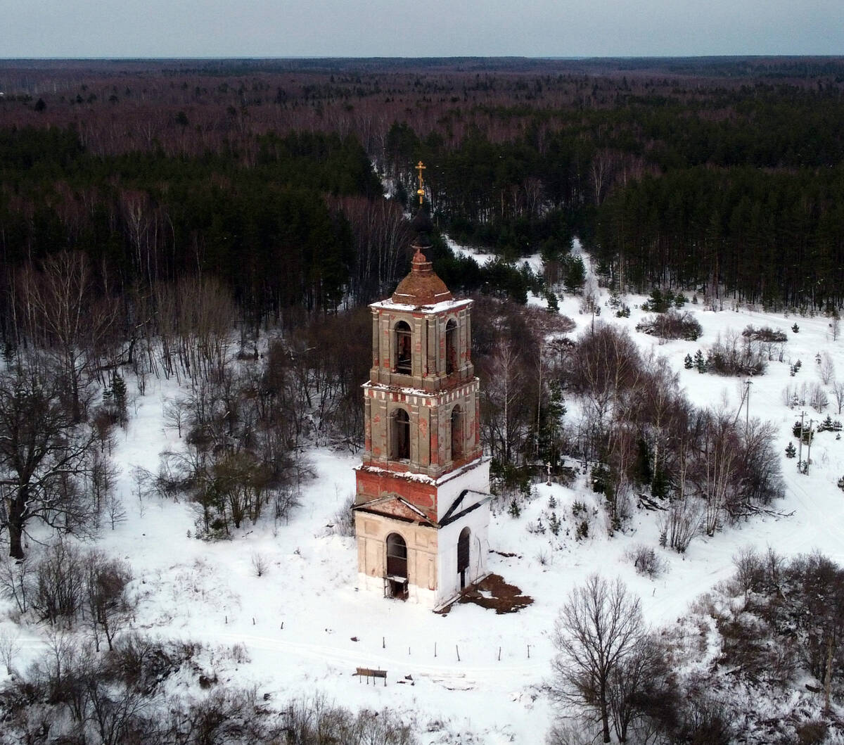 Колокольня церкви Николая Чудотворца, Аргуново, урочище (Петушинский район, Владимирская область). общий вид в ландшафте