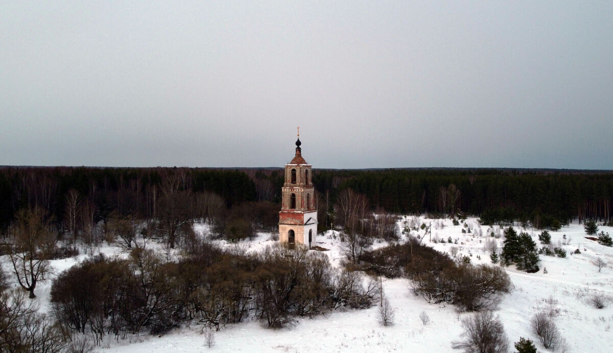 Колокольня церкви Николая Чудотворца, Аргуново, урочище (Петушинский район, Владимирская область). общий вид в ландшафте