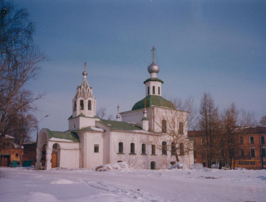 Церковь Покрова Пресвятой Богородицы на Торгу, Вологда (Вологда, город, Вологодская область). общий вид в ландшафте