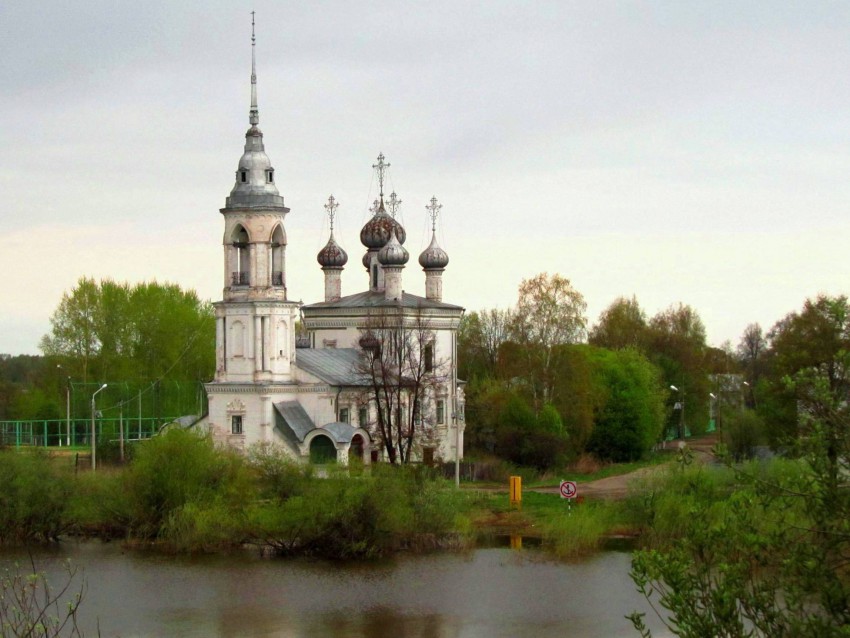 Вологда. Церковь Сретения Господня. фасады, вид от парка ВРЗ