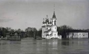 Церковь Сретения Господня, Фотоснимок с фотографии, сделанной во время половодья в 1913 году.<br>, Вологда, Вологда, город, Вологодская область