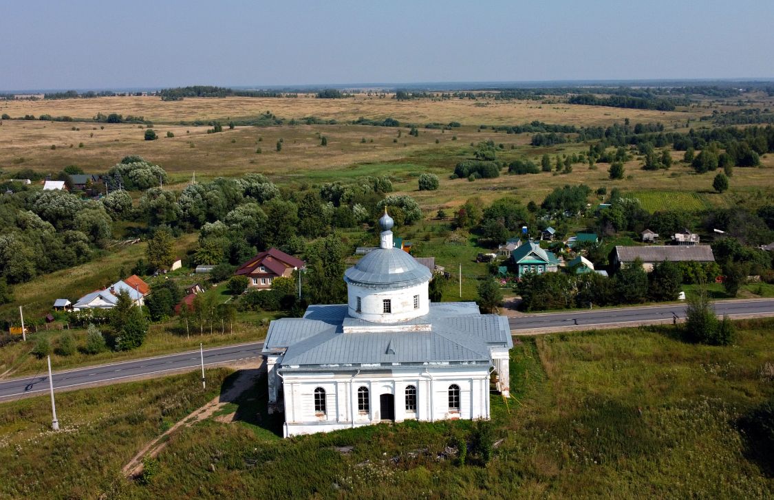 Церковь Рождества Пресвятой Богородицы, Кабанское (Переславский район и г. Переславль-Залесский, Ярославская область). общий вид в ландшафте