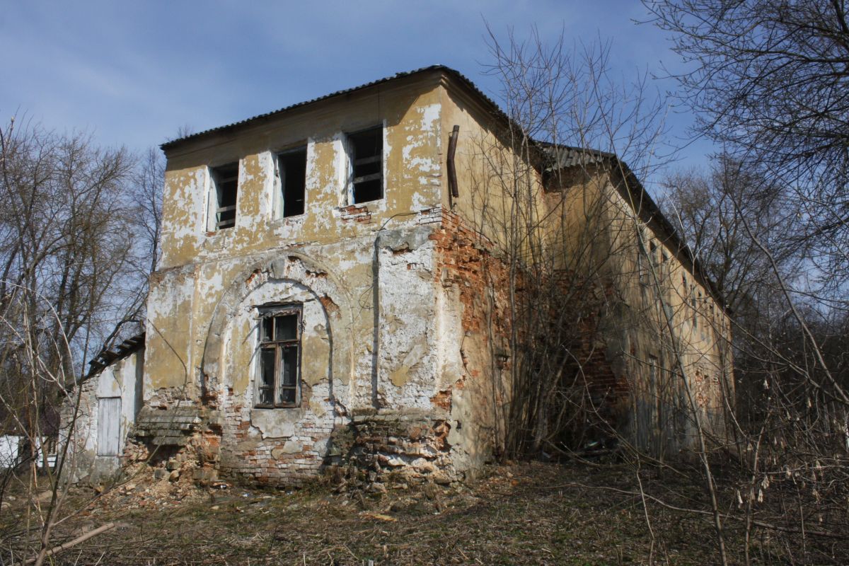 Церковь Покрова Пресвятой Богородицы, Сабуровщино (Бабынинский район, Калужская область). фасады