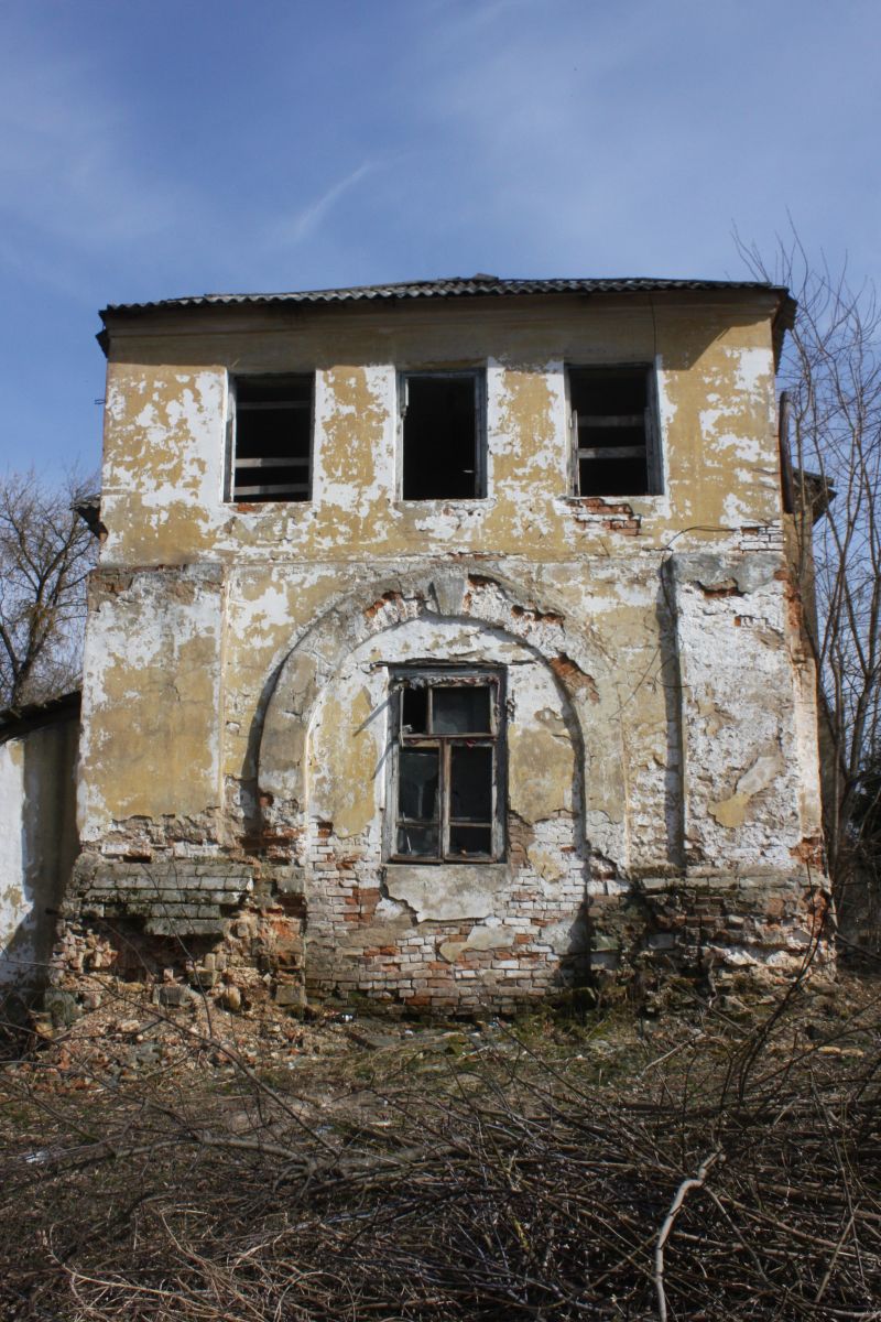 Церковь Покрова Пресвятой Богородицы, Сабуровщино (Бабынинский район, Калужская область). архитектурные детали