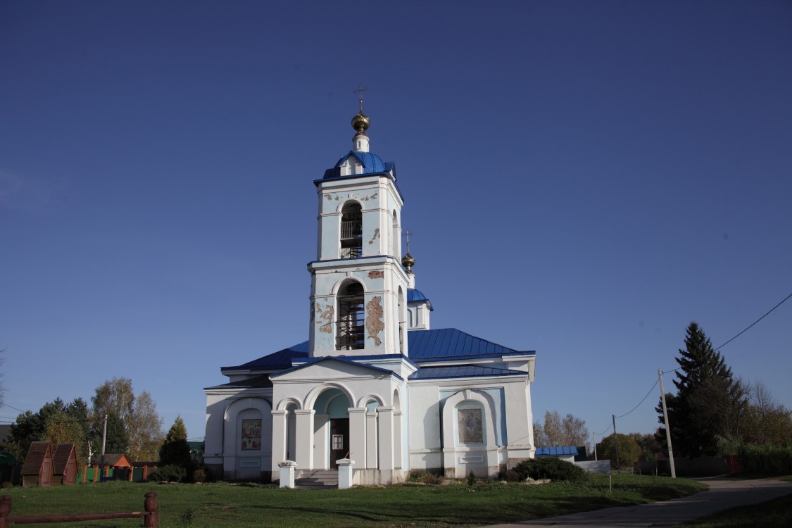 Церковь Рождества Пресвятой Богородицы, Ивановское (Жуковский район, Калужская область). фасады