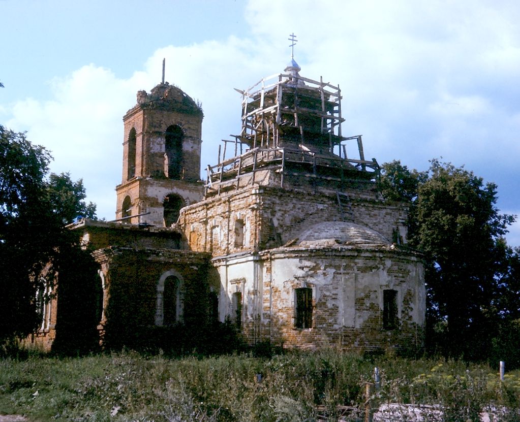 Церковь Рождества Пресвятой Богородицы, Ивановское (Жуковский район, Калужская область). фасады
