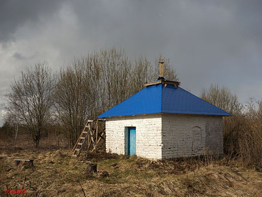 Часовня Успения Пресвятой Богородицы, Вастцы (Печорский район, Псковская область). фасады