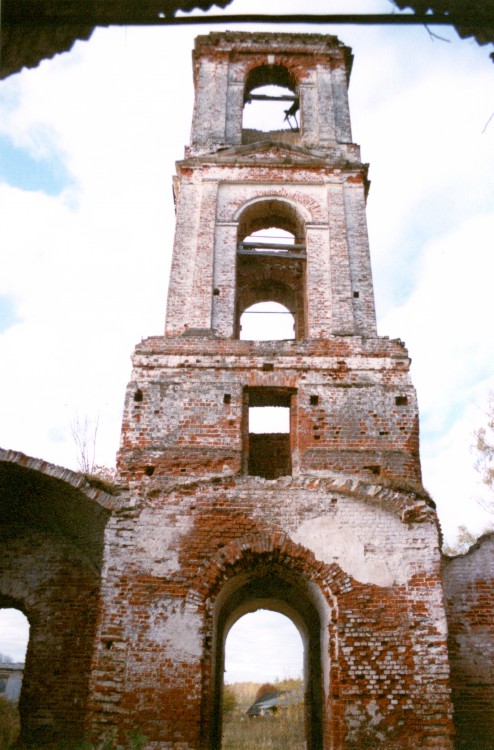 Овчинино. Церковь Николая Чудотворца. интерьер и убранство, вид на колокольню из трапезной храма 
