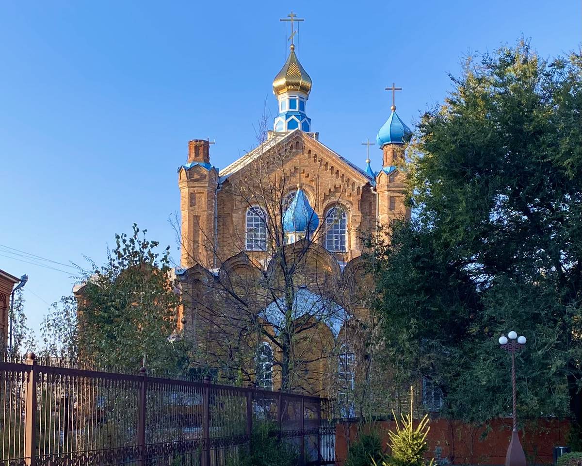 Восточный фасад, фасады. Церковь Казанской иконы Божией Матери, Бийск (Бийский район и г. Бийск, Алтайский край)