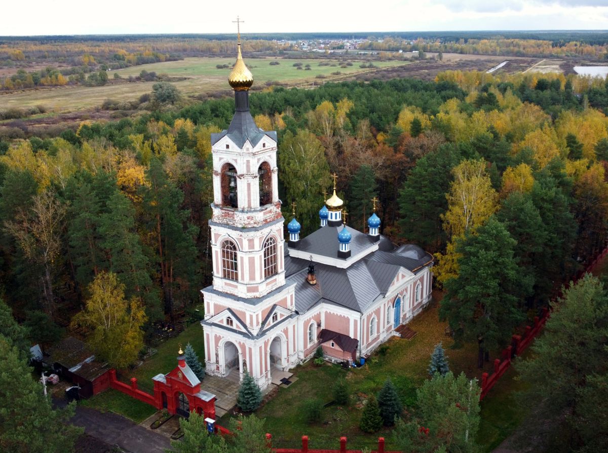 Церковь Казанской иконы Божией Матери, Заречье (Киржачский район, Владимирская область). общий вид в ландшафте