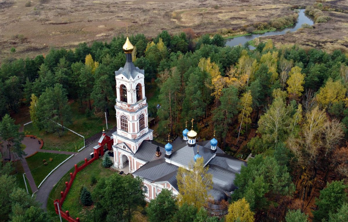 Заречье. Церковь Казанской иконы Божией Матери. общий вид в ландшафте