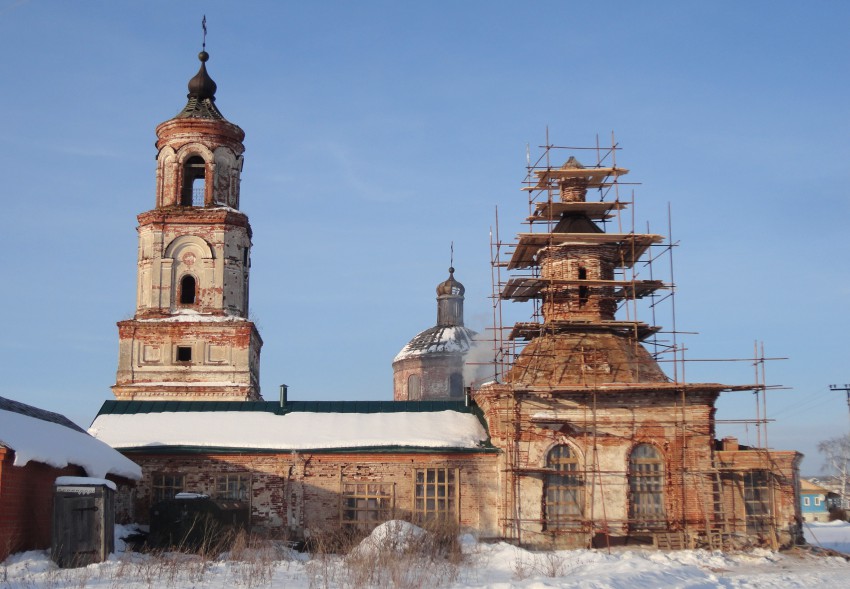 Заречное. Церковь Михаила Архангела. общий вид в ландшафте