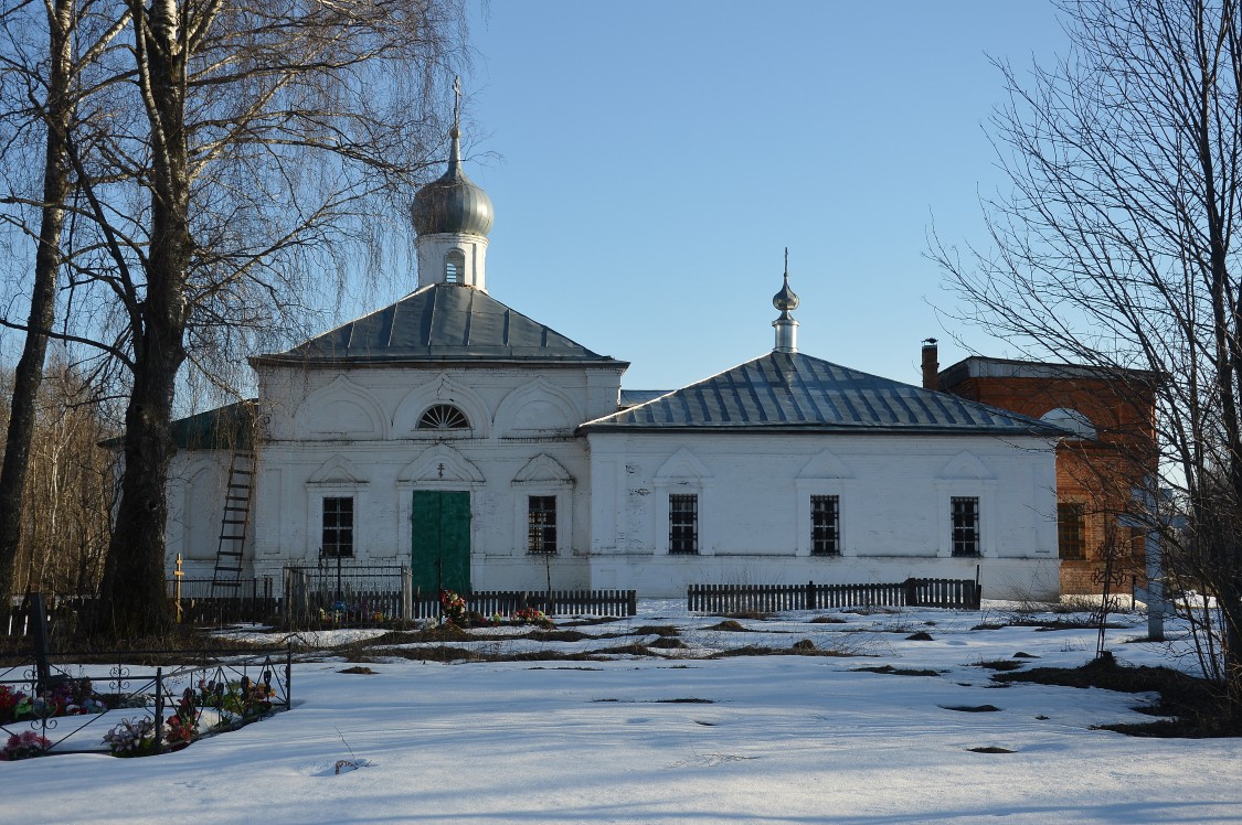 Церковь Введения во храм Пресвятой Богородицы, Ирково (Александровский район, Владимирская область). фасады