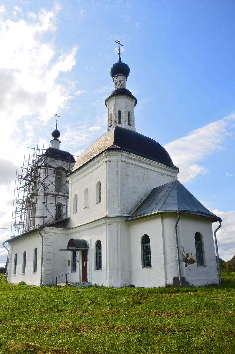 Церковь Покрова Пресвятой Богородицы, Зиновьево (Александровский район, Владимирская область). фасады