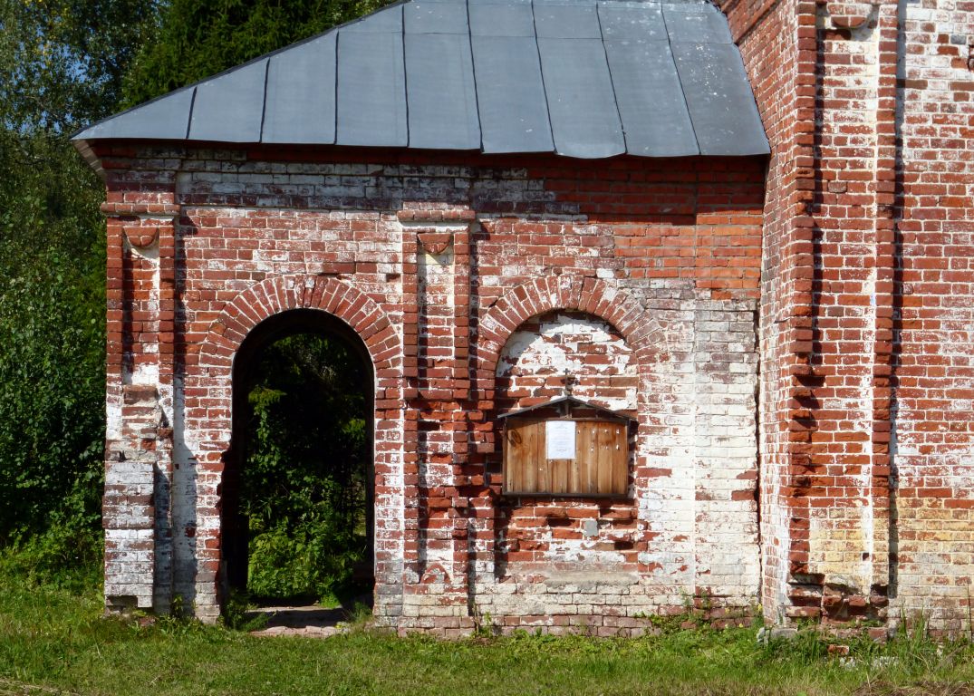 Церковь Екатерины, Поляны (Кольчугинский район, Владимирская область). архитектурные детали