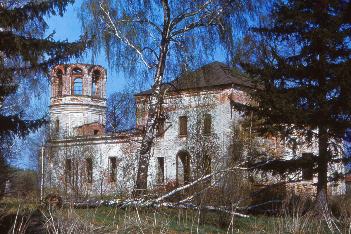 Макарово. Церковь Боголюбской иконы Божией Матери. фасады