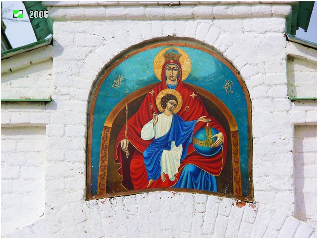 Церковь Введения во храм Пресвятой Богородицы, Флорищи (Кольчугинский район, Владимирская область). дополнительная информация, Южные ворота ограды, фресковая роспись