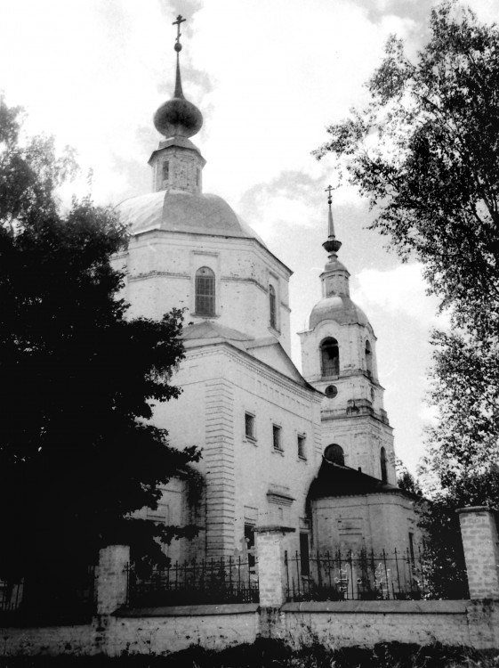 Церковь Введения во храм Пресвятой Богородицы, Флорищи (Кольчугинский район, Владимирская область). фасады