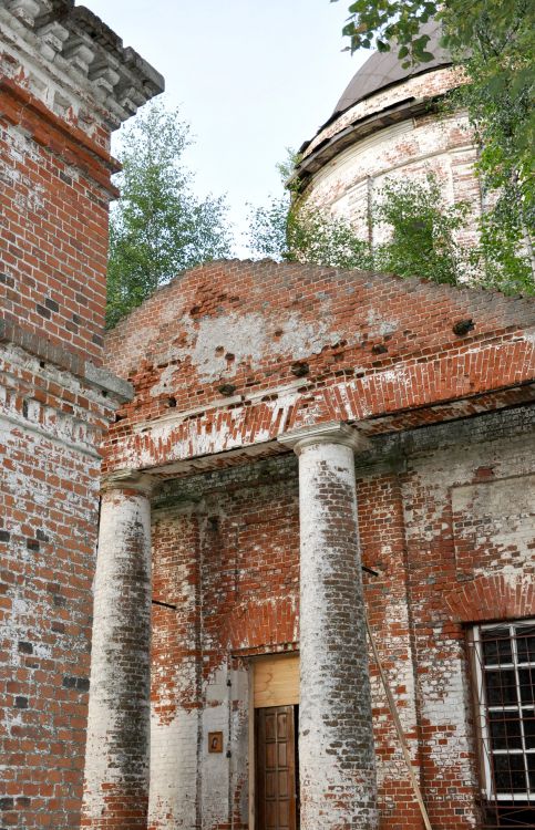 Церковь Всех Святых, Новофетинино (Кольчугинский район, Владимирская область). архитектурные детали