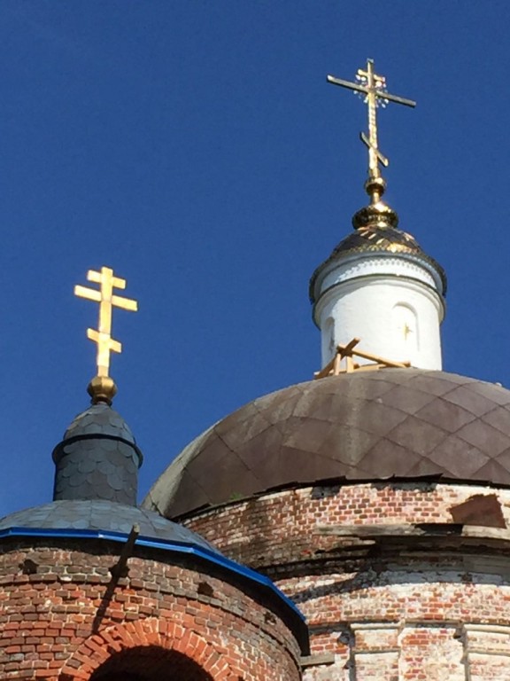 Церковь Всех Святых, Новофетинино (Кольчугинский район, Владимирская область). архитектурные детали, Восстановление храма жителями деревни
