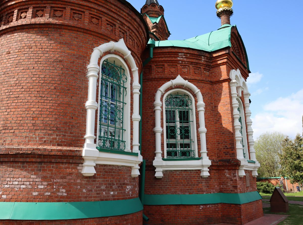 Церковь Екатерины, Рахманово (Павлово-Посадский городской округ и г. Электрогорск, Московская область). архитектурные детали, Апсиды алтаря, вид с юго-востока