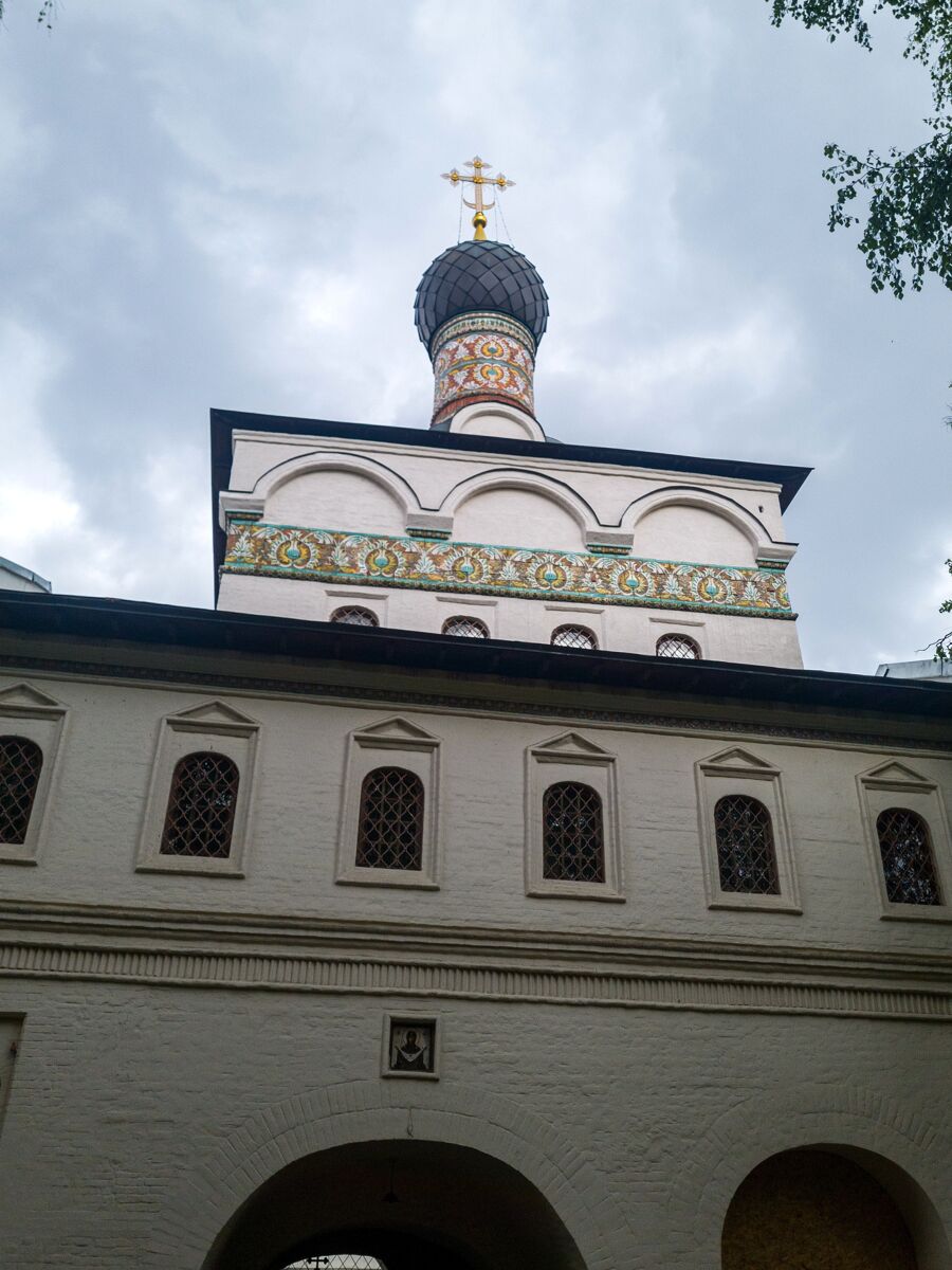 Андреевский мужской монастырь. Церковь Андрея Стратилата, Гагаринский (Юго-Западный административный округ (ЮЗАО), г. Москва). фасады