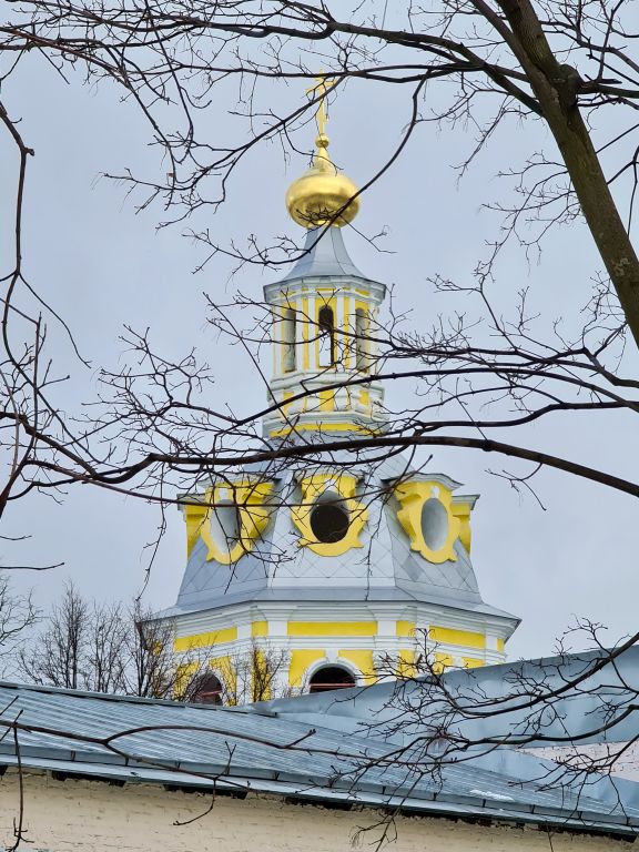 Андреевский мужской монастырь. Церковь Иоанна Богослова в колокольне монастыря, Гагаринский (Юго-Западный административный округ (ЮЗАО), г. Москва). архитектурные детали