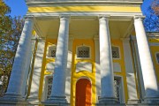 Гагаринский. Андреевский мужской монастырь. Церковь Иоанна Богослова в колокольне монастыря