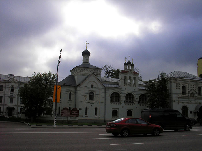 Домовая церковь Алексия, митрополита Московского при ЦКБ МП, Донской (Южный административный округ (ЮАО), г. Москва). фасады, Храм во имя Козельщанской иконы Божией Матери
(ныне Святителя Алексия Митрополита Московского)