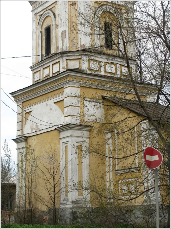 Церковь Воздвижения Креста Господня, Ростов Великий (Ростовский район, Ярославская область). архитектурные детали