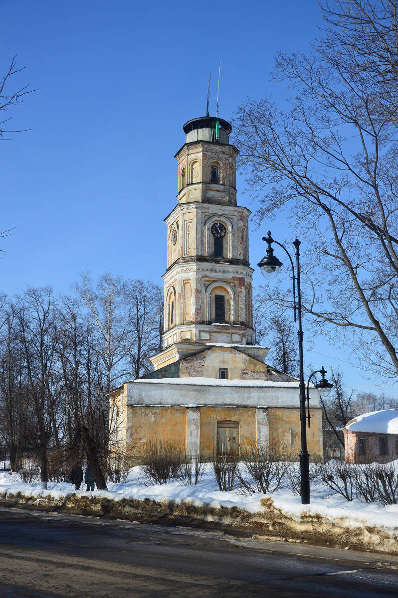 Церковь Воздвижения Креста Господня, Ростов Великий (Ростовский район, Ярославская область). фасады