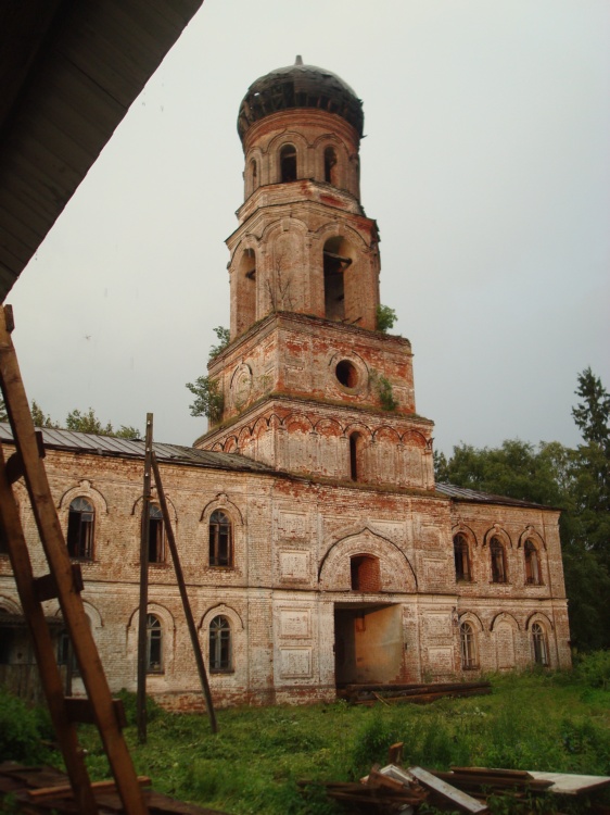 Пустынь. Исааковский Рождество-Богородицкий монастырь. фасады, Храм