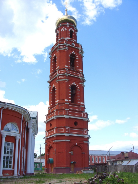 Церковь Георгия Победоносца, Болхов (Болховский район, Орловская область). фасады, Колокольня Георгиевской церкви.